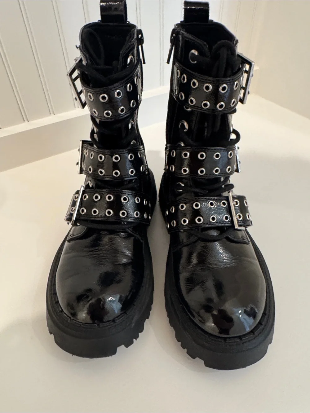 Zara chunky combat